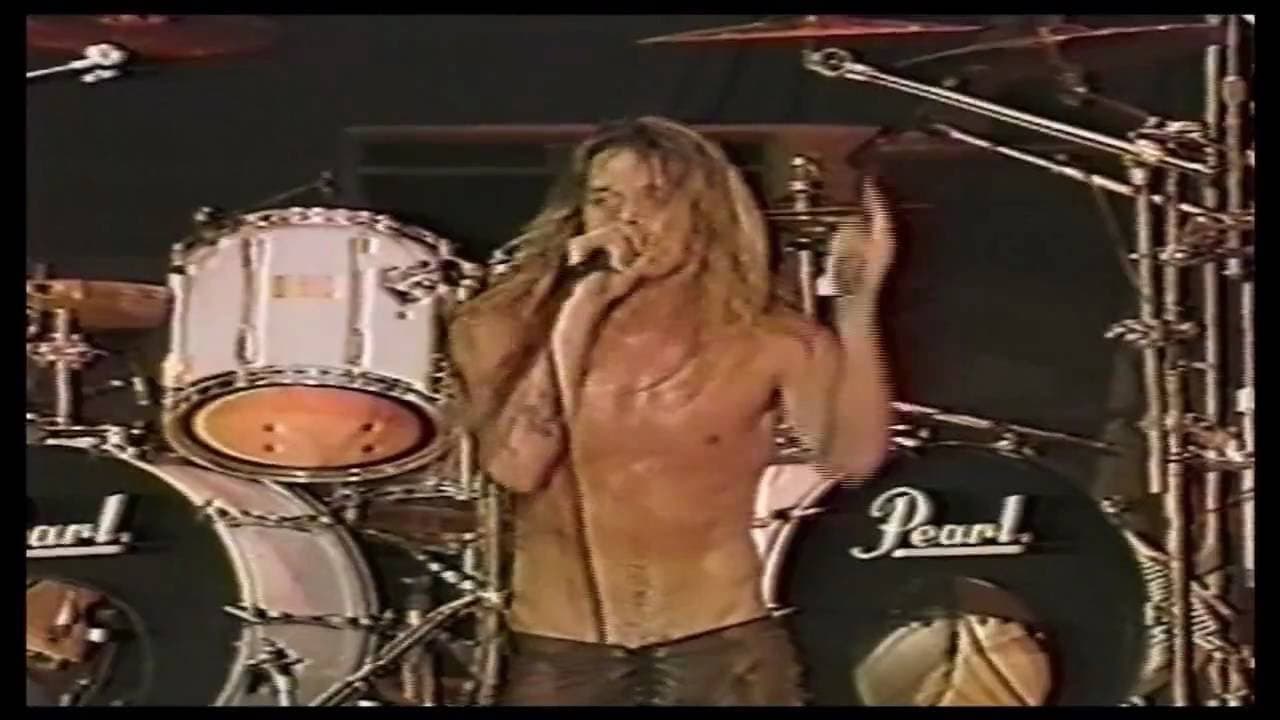 Skid Row | Slave to the U.K. backdrop