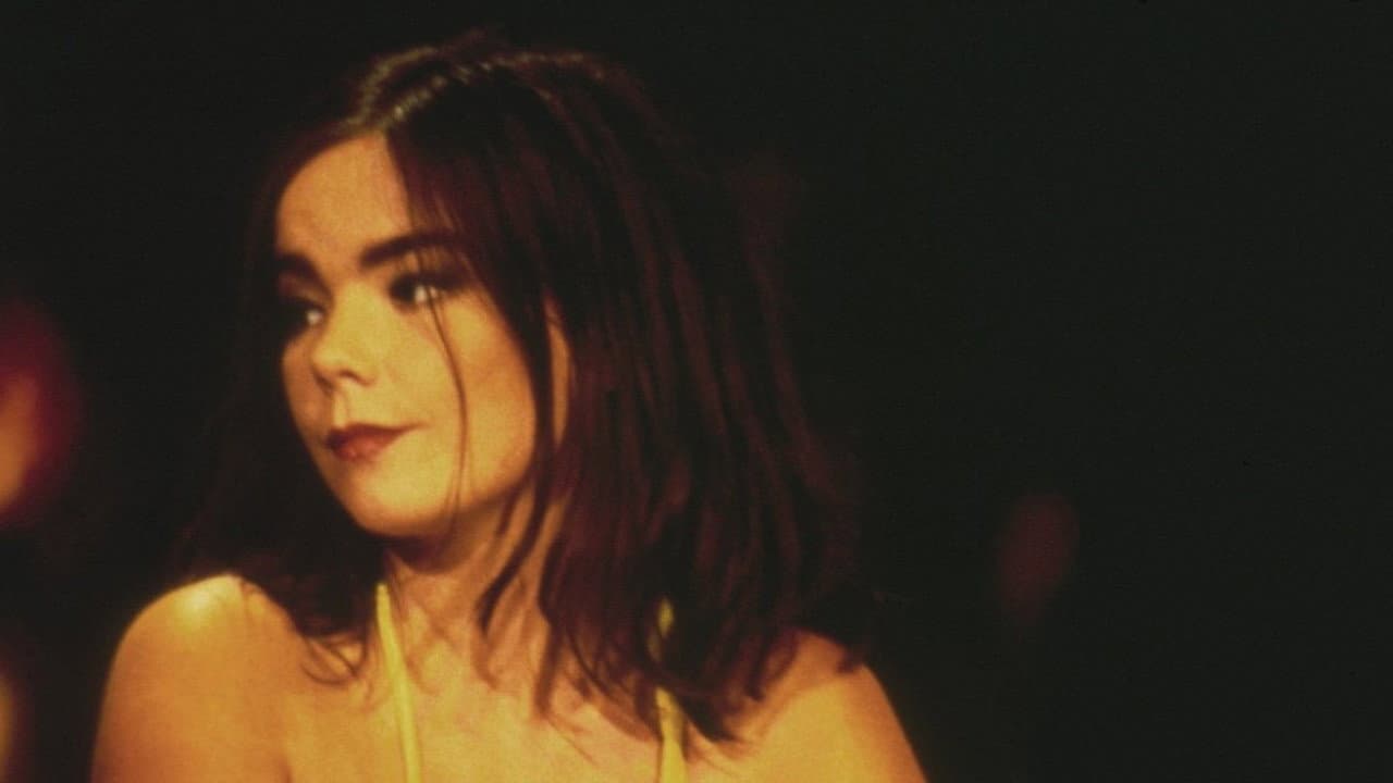Björk:  MTV Unplugged & Live backdrop