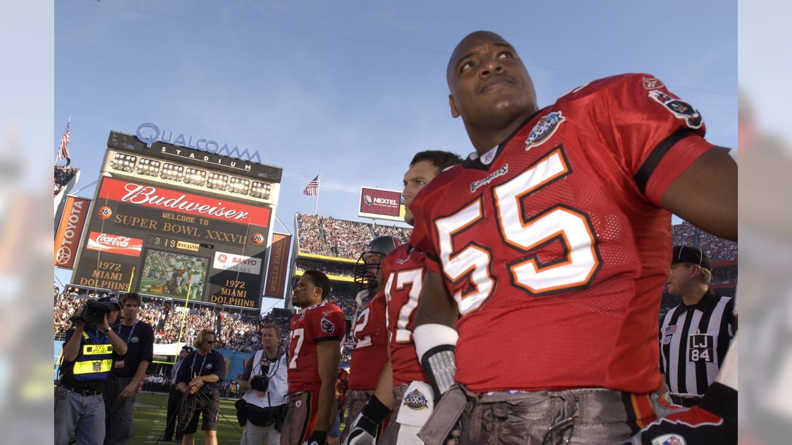 America’s Game: 2002 Tampa Bay Buccaneers backdrop