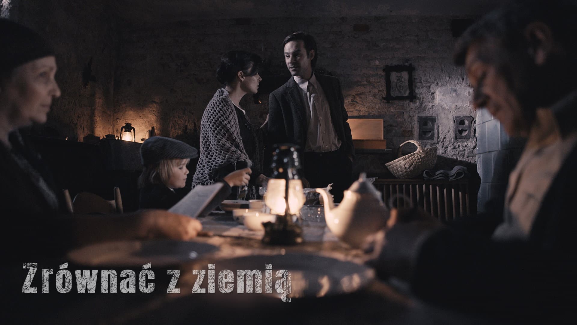 Zrównać z ziemią backdrop
