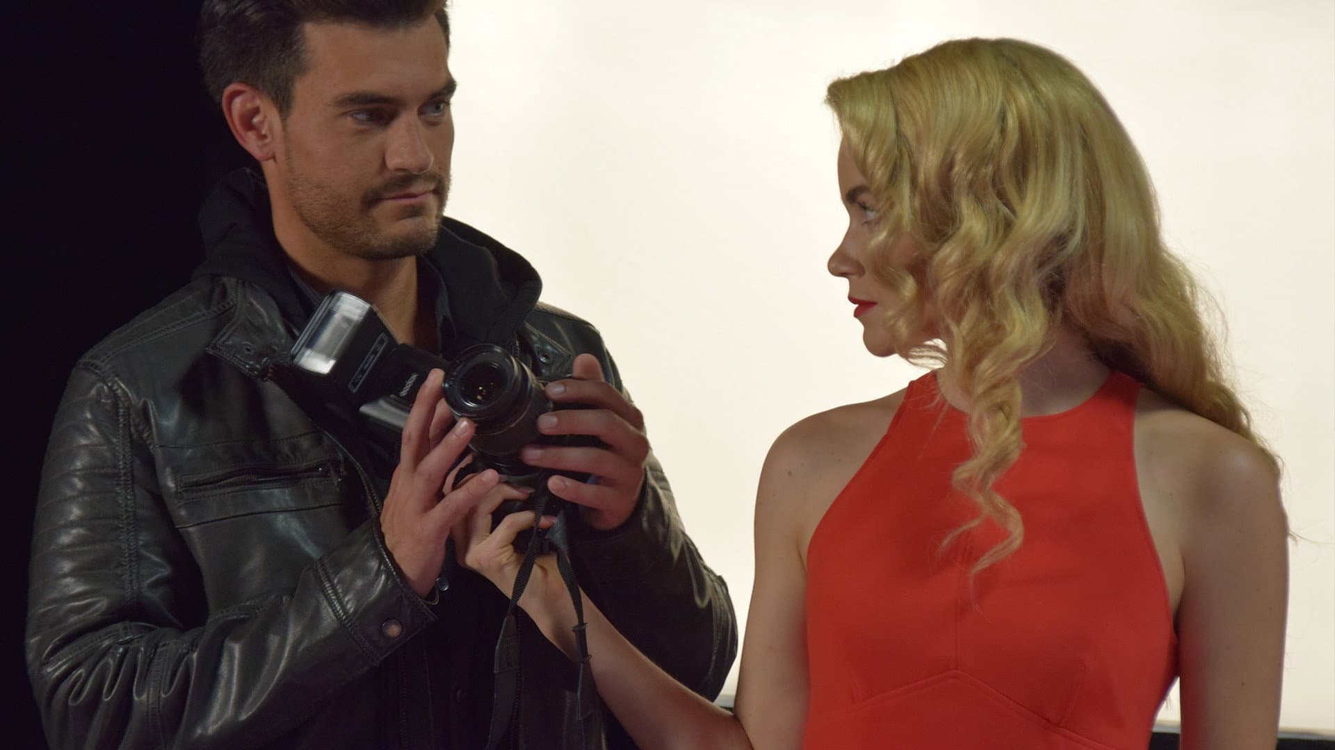 If Looks Could Kill backdrop