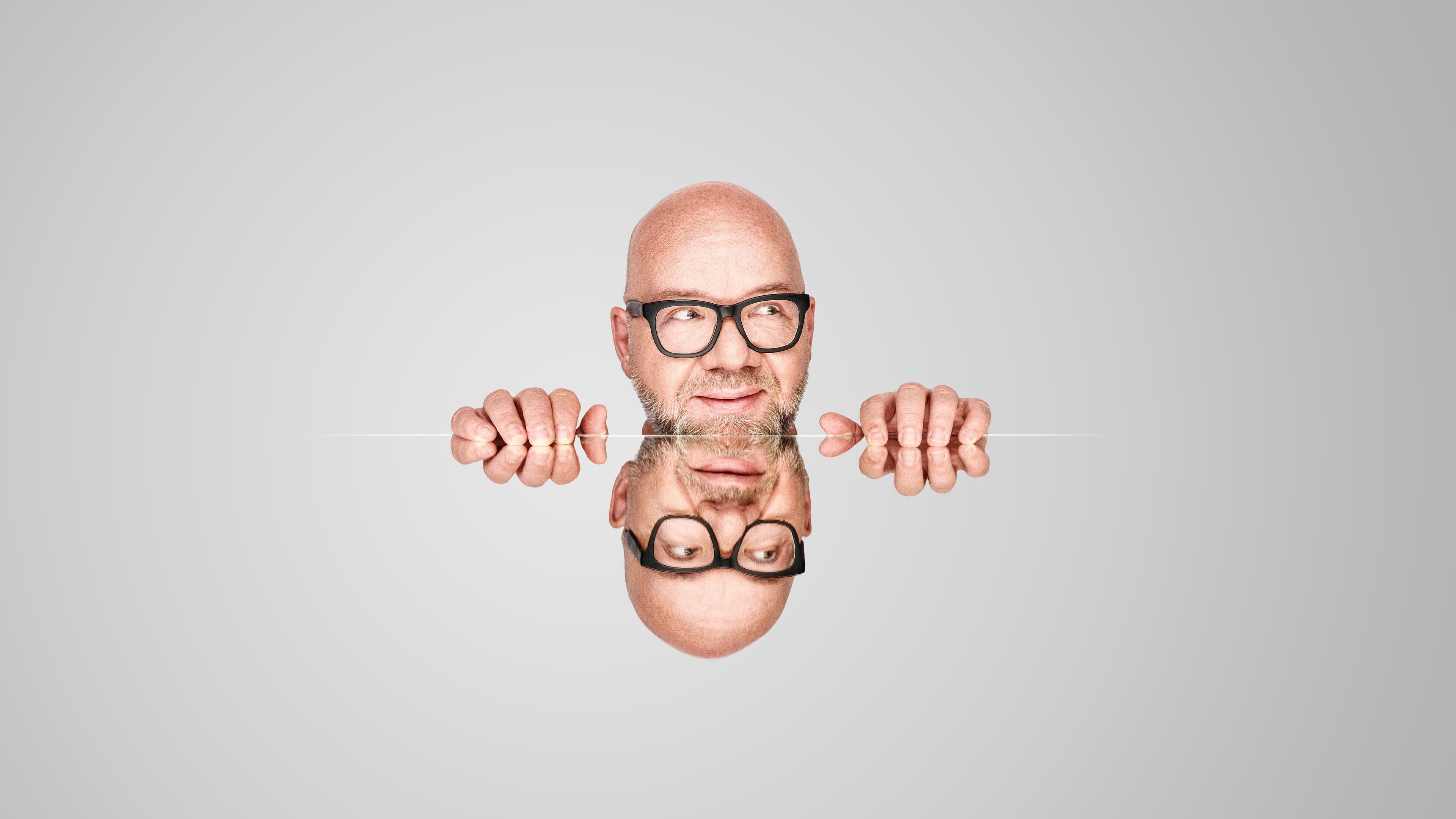 Lars Hjortshøj - Plat & Krone backdrop