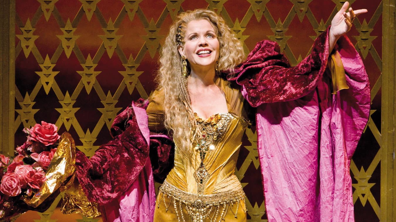 Thaïs - Metropolitan Opera backdrop