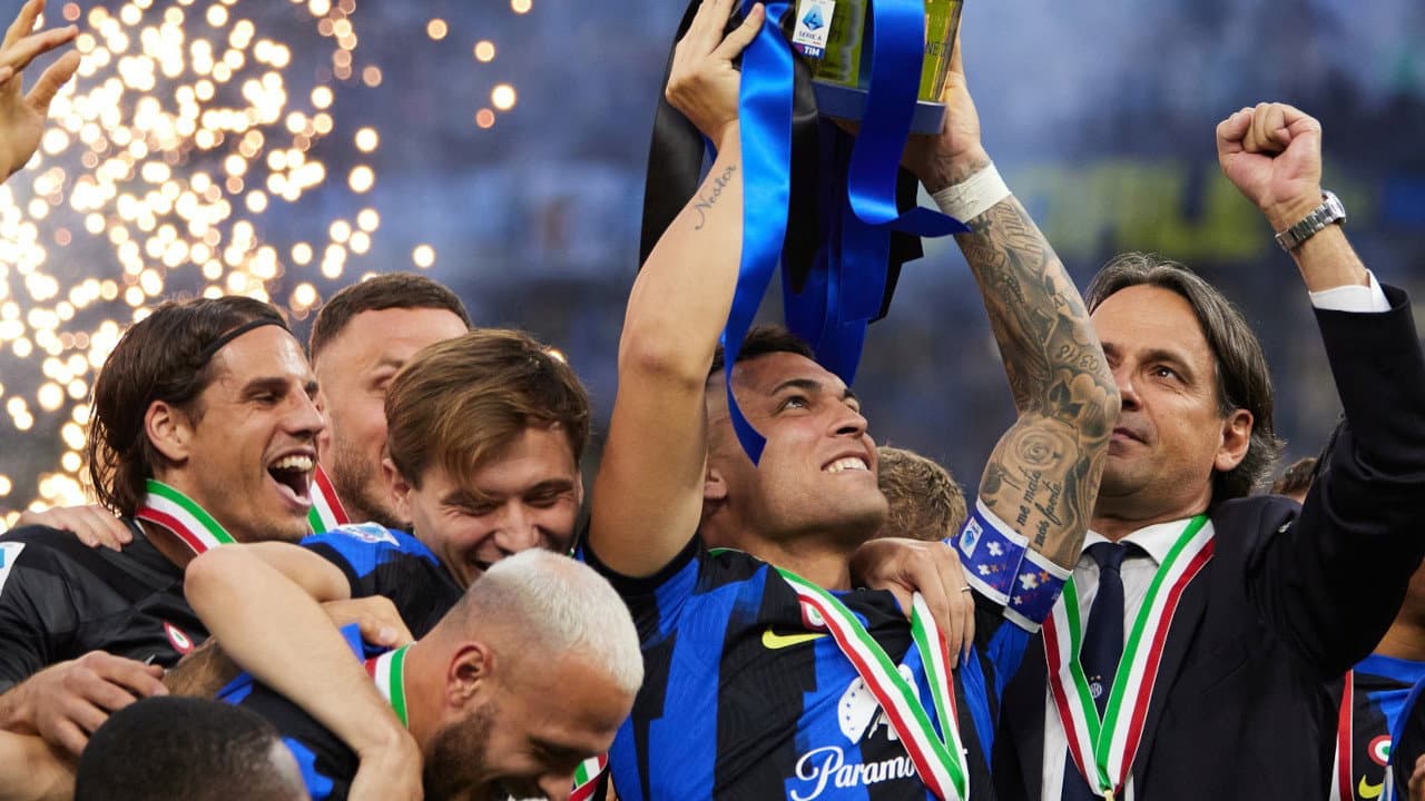 Inter. Due Stelle sul Cuore backdrop