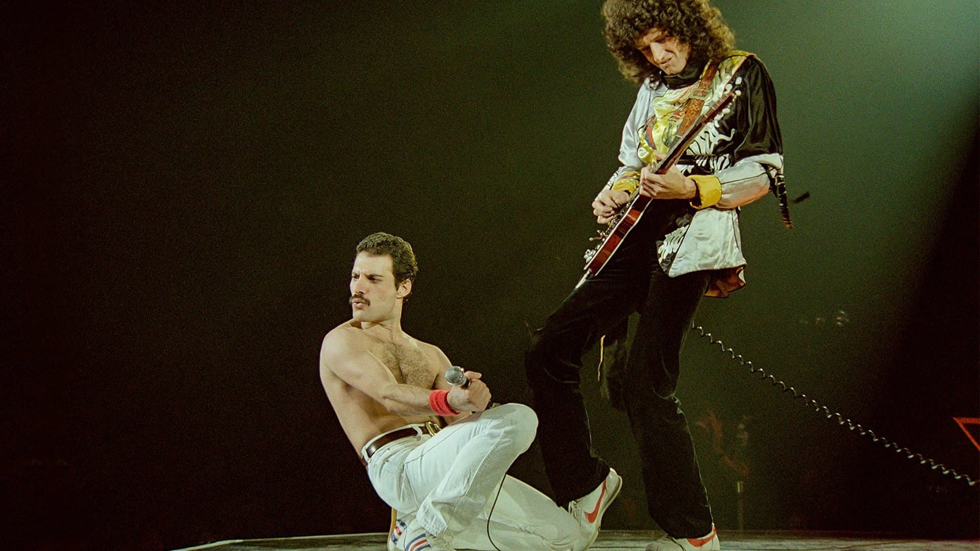 Queen Rock Montreal backdrop